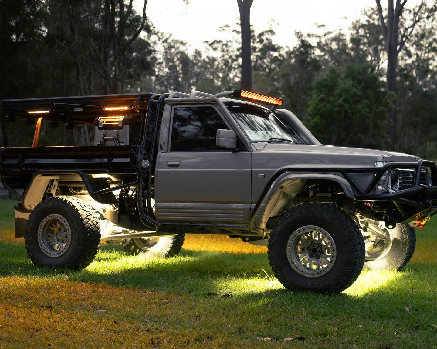 Mini Flood Lights - Super Powerful Compact Offroad Roof Rack Light 10-30V Multivolt